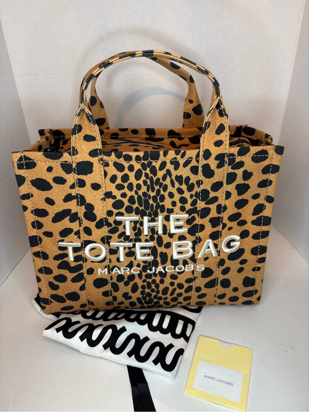 Marc Jacobs The Tote Bag Cheetah Print Medium